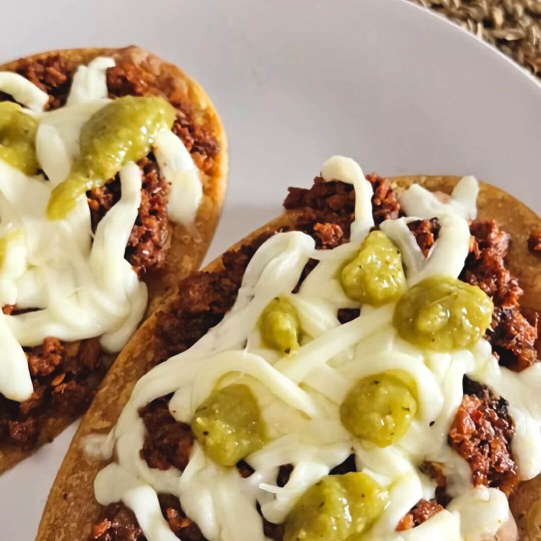 Rezeptforo Huaraches mit Chorizo und Queos Oaxaca Salsa Verde 4