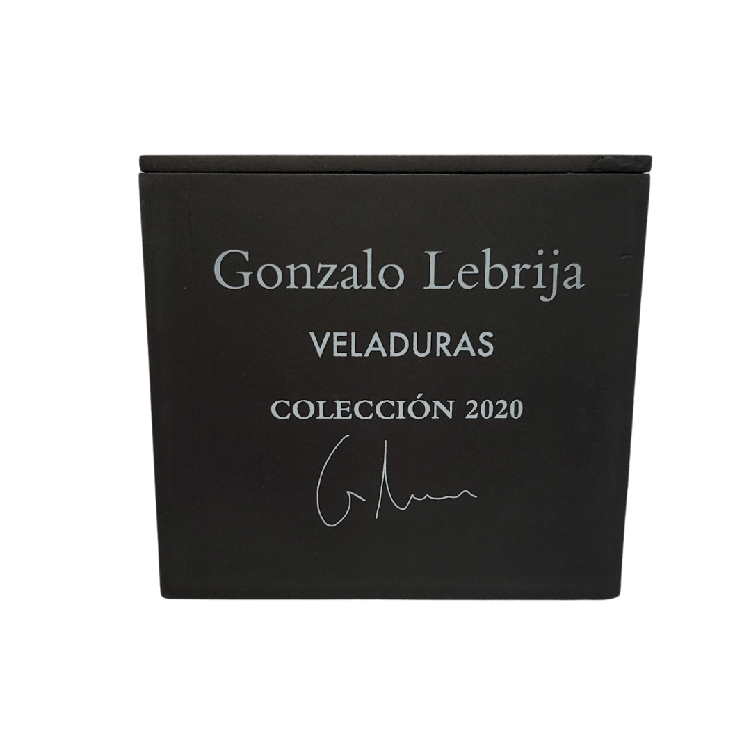 José Cuervo Reserva de la Familia EXTRA AÑEJO 100% de Agave Tequila 2020 38% Vol. 0,7l in wooden gift box
