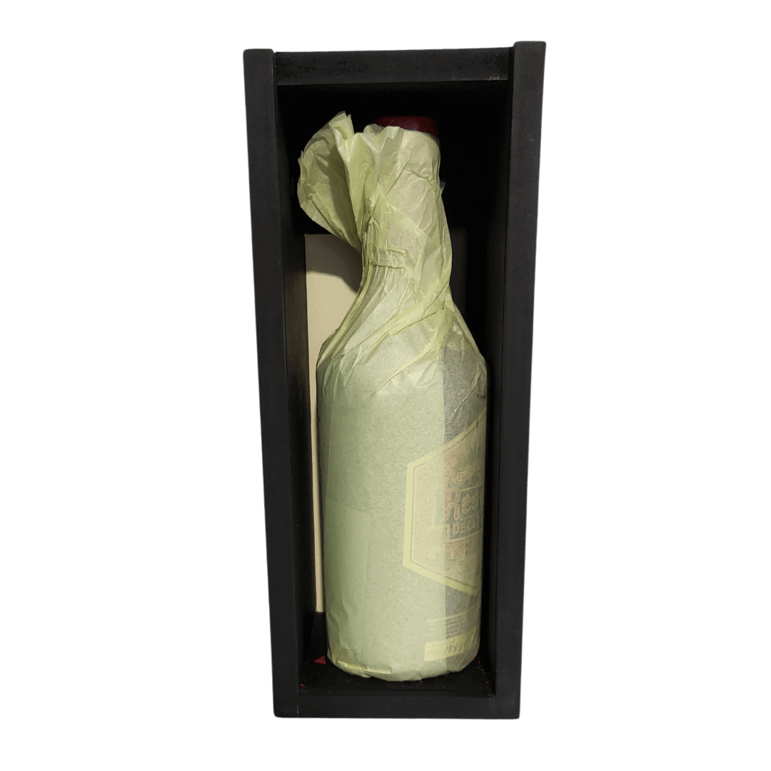 José Cuervo Reserva de la Familia EXTRA AÑEJO 100% de Agave Tequila 2020 38% Vol. 0,7l in wooden gift box