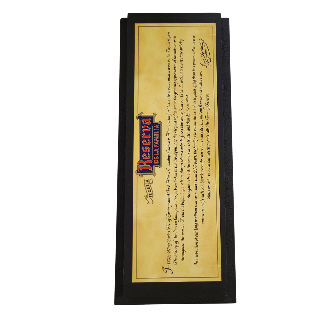 José Cuervo Reserva de la Familia EXTRA AÑEJO 100% de Agave Tequila 2020 38% Vol. 0,7l in wooden gift box