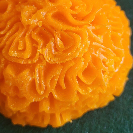 Totenblume Kerze 3