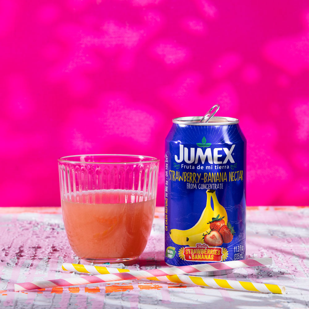 Jumex Strawberry Banana / Fresa Banana sweet soft drink 355ml