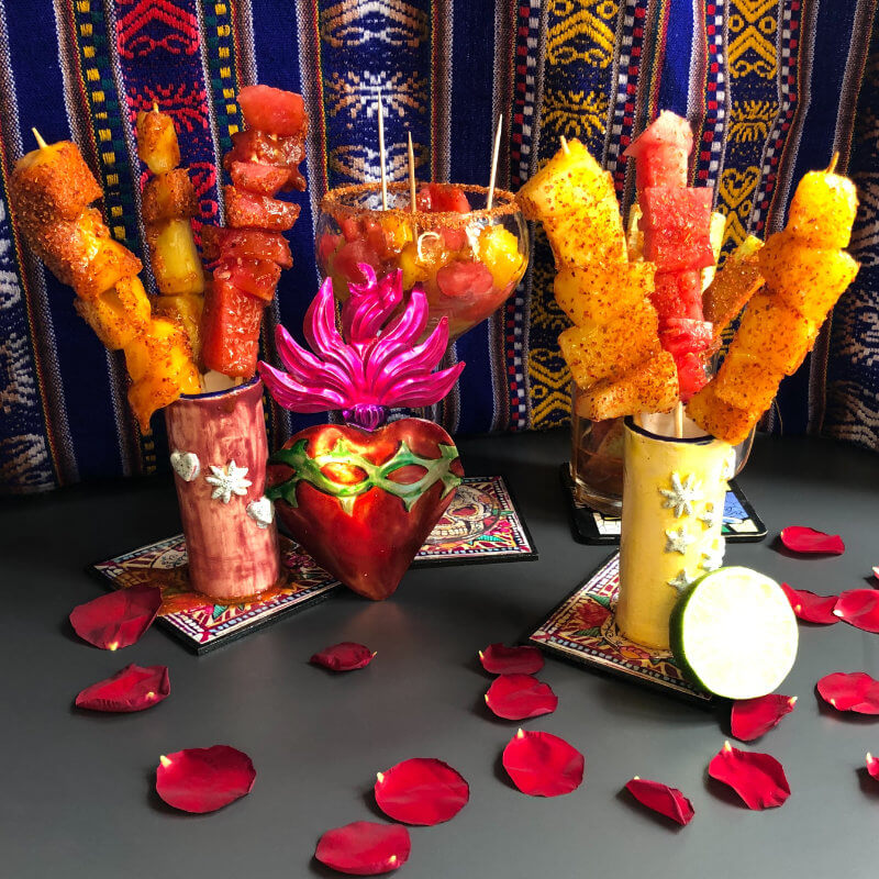 Tajin auf Mango- und Wassermelonen-Spießen